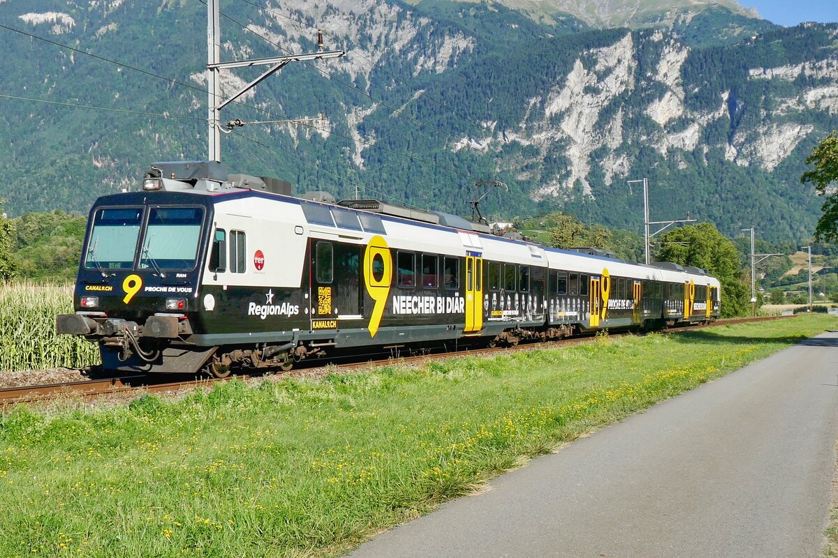 Nachschuss auf den Domino RBDe 560 414  am 13.9.22 kurz nacv Massongex.