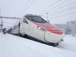 ETR 610 beim Halt in Sitten w�rend es geschneitt hat am 27.12.14.