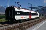 Die andere Seite mit dem sonst vom Inova verdeckten Wagen �bergang des Domino Triebwagen der am 24.9.16 in Martigny stand.