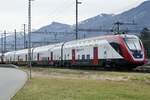 ++ (In dieser Kategorie) Zwar nicht im Wallis aufgenommen aber Bild hat einen Bezug zum Wallis, wie z.B. hier das Wappen auf dem Zug ++
Der Twindexx RABe 502 404  Brig-Glis  am 26.12.23 in Sargans abgestellt. 
