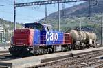 SBB Cargo AM 843 066 mit Güterwagen am 15.4.20 bei der Ausfahrt in Brig